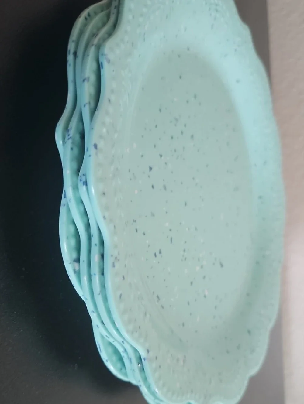 4 Pioneer Woman Melamine Dinner Plates Aqua